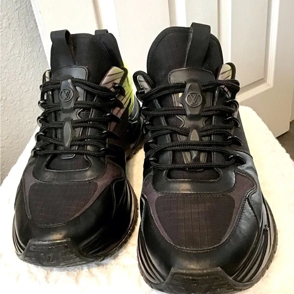 Louis Vuitton Shoes - Picture 7 of 12